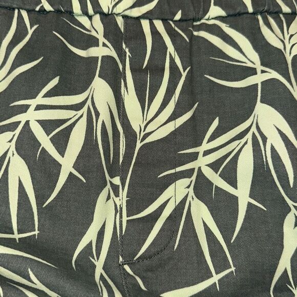 Lands' End Womens Olive Green Leaf Tropical Mid-Rise Chino Pants Ladies Size 16 - Picture 15 of 15